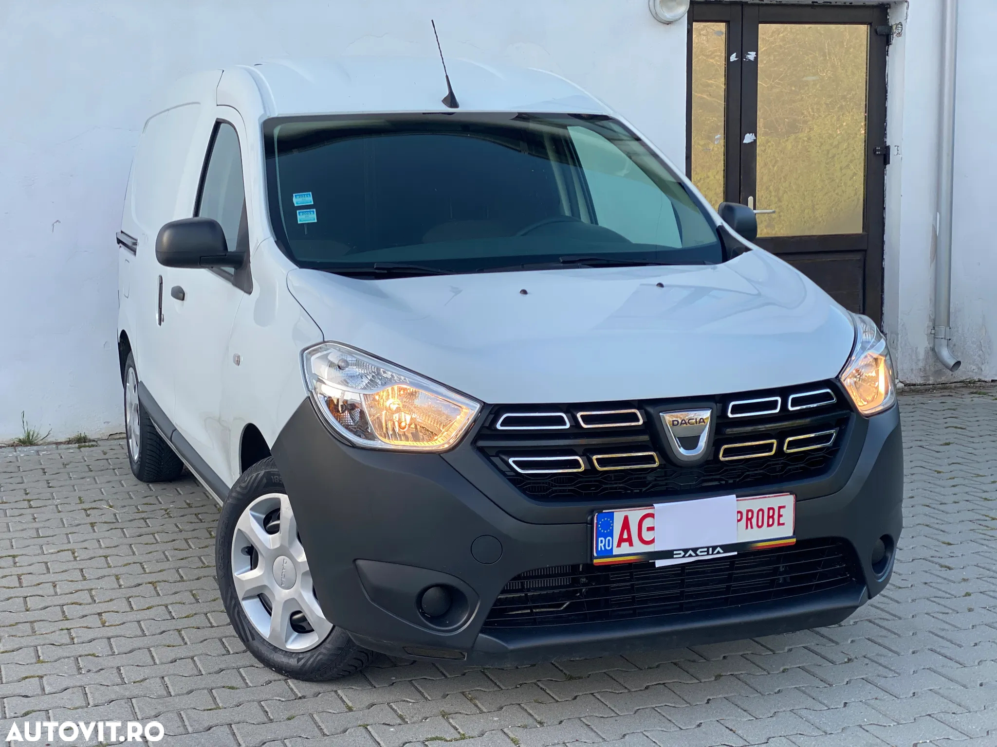 Dacia Dokker 1.5 Blue dCi Laureate - 4