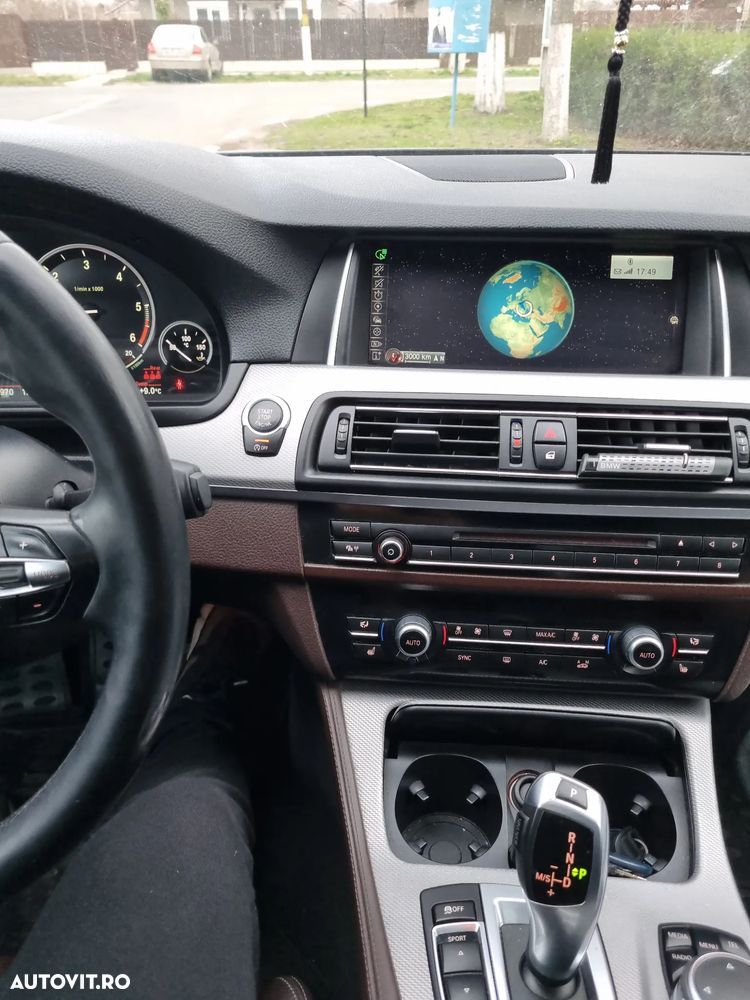 BMW Seria 5 520d xDrive AT - 5