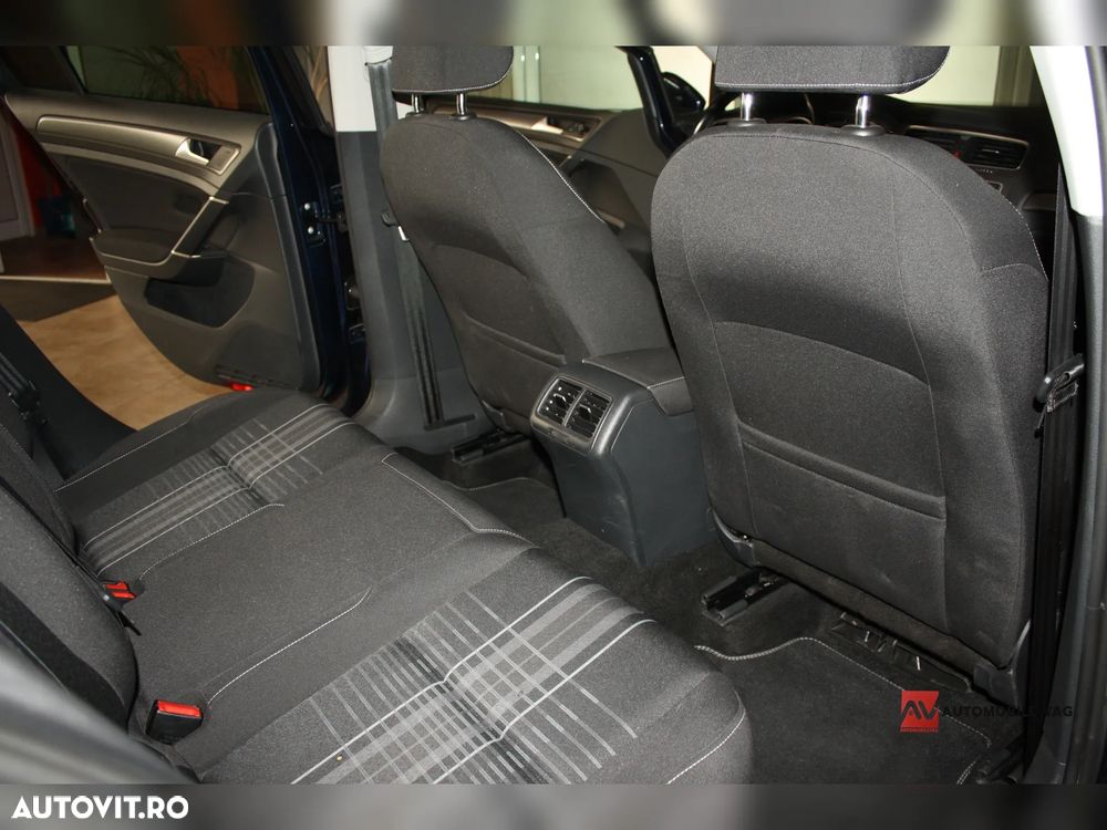 Volkswagen Golf 1.4 TSI BlueMotion Technology Lounge - 14