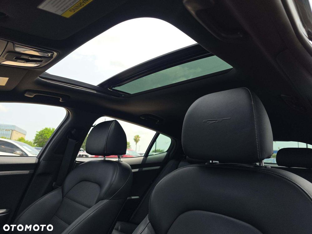 Kia Stinger 3.3 T-GDI V6 GT AWD - 9