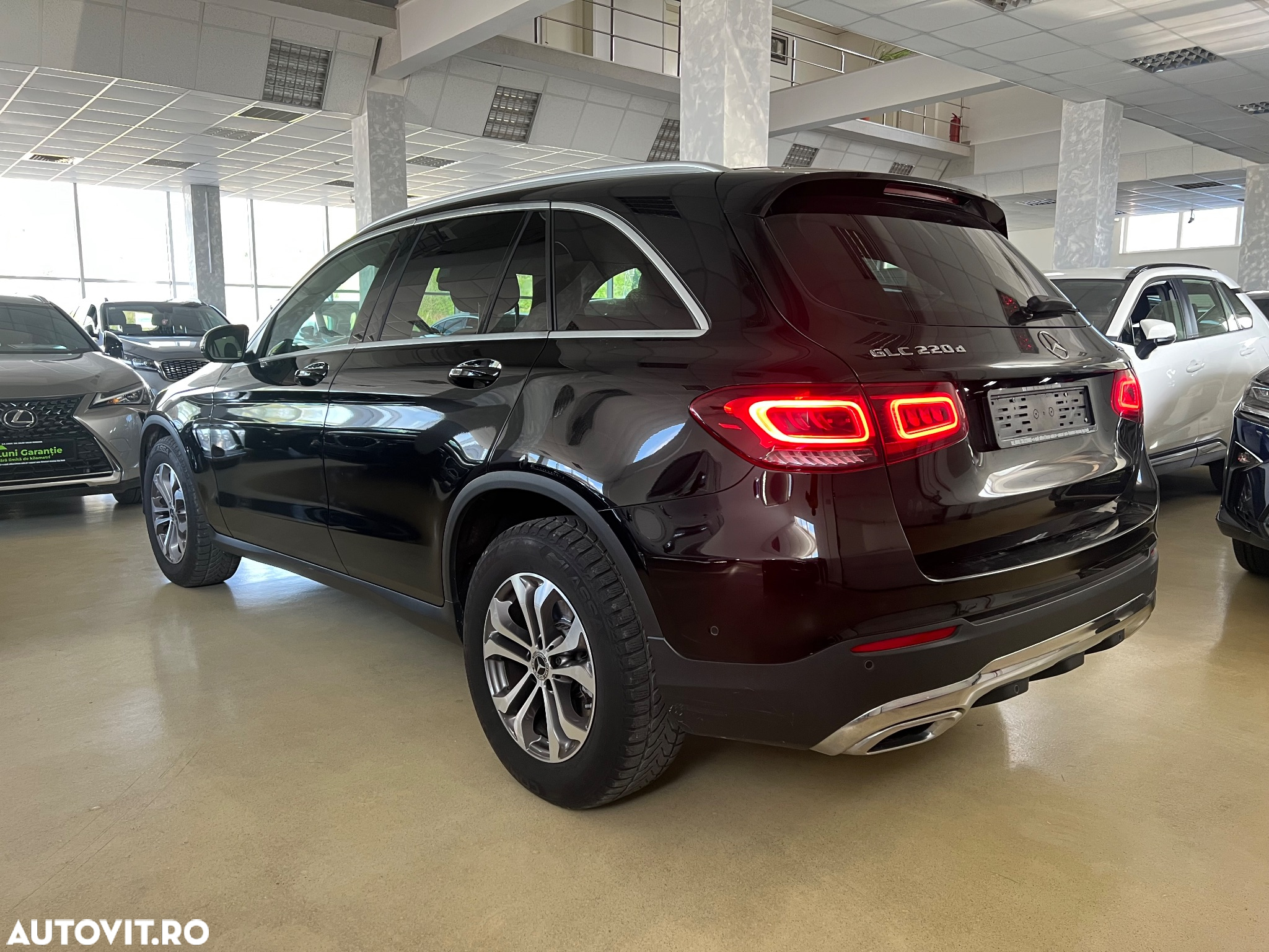 Mercedes-Benz GLC 220 d 4Matic 9G-TRONIC - 13