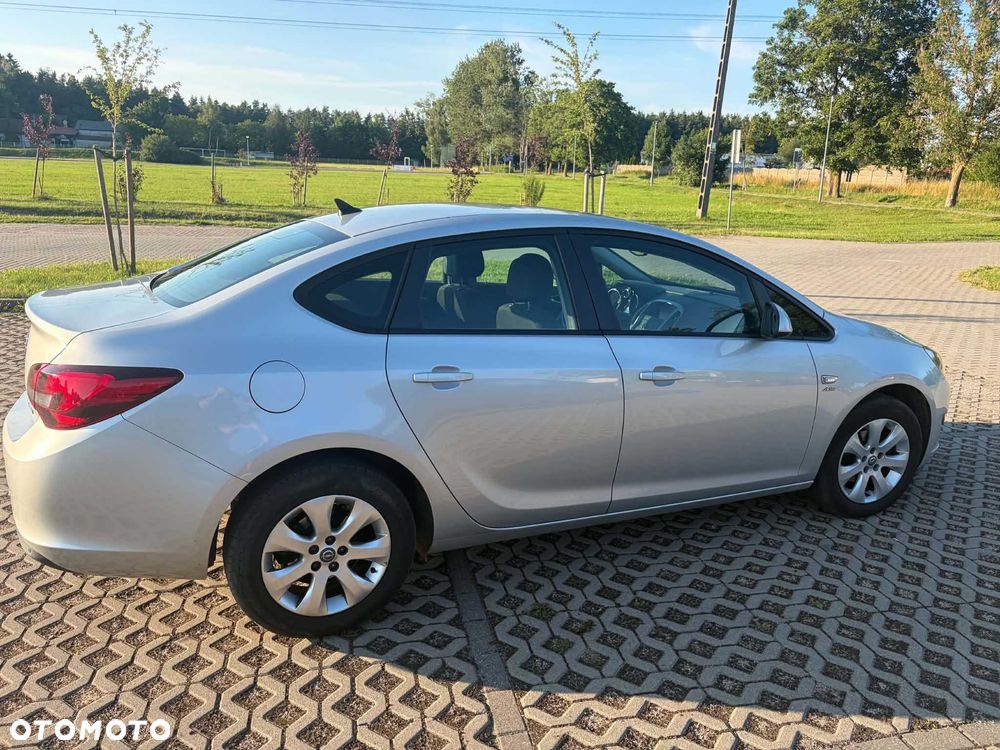 Opel Astra - 3