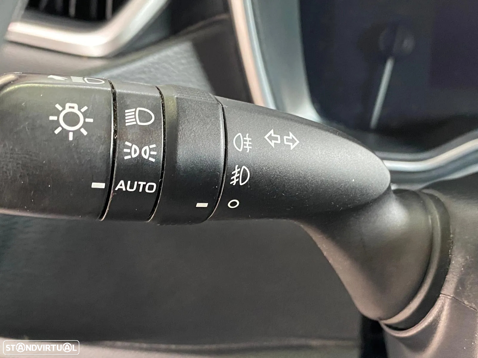 Toyota Corolla SD 1.8 Hybrid Exclusive - 30