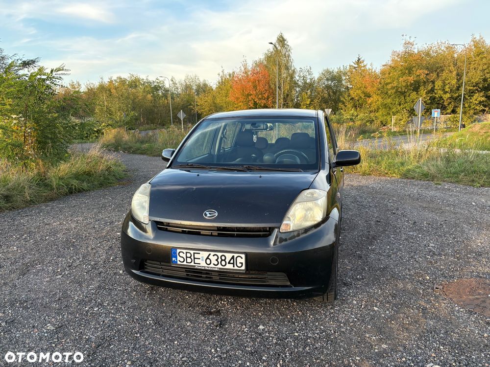 Daihatsu Sirion - 1