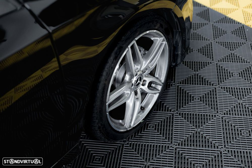 Mercedes-Benz A 180 d Progressive Aut. - 11