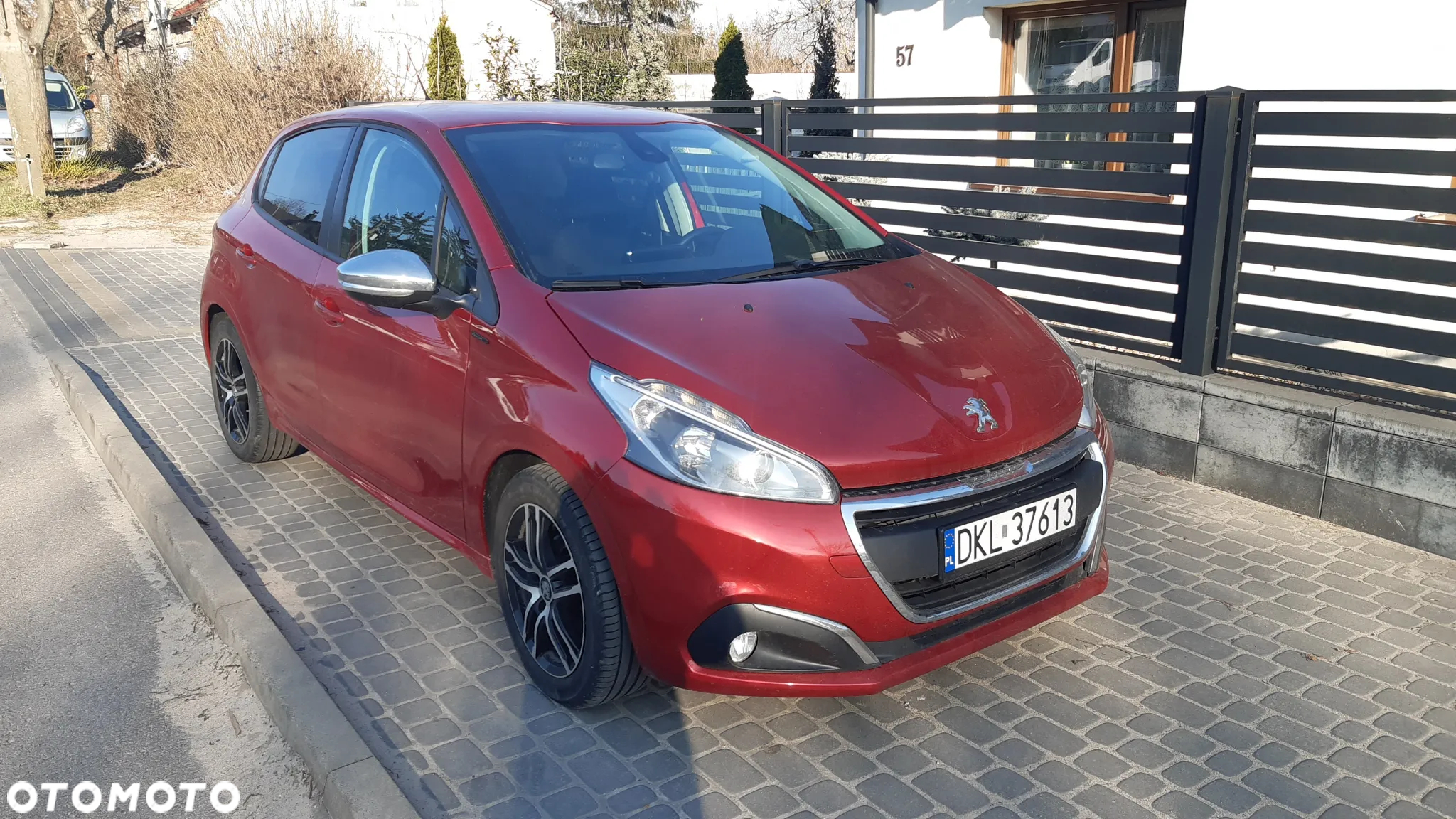 Peugeot 208 1.2 PureTech GPF Signature S&S - 2