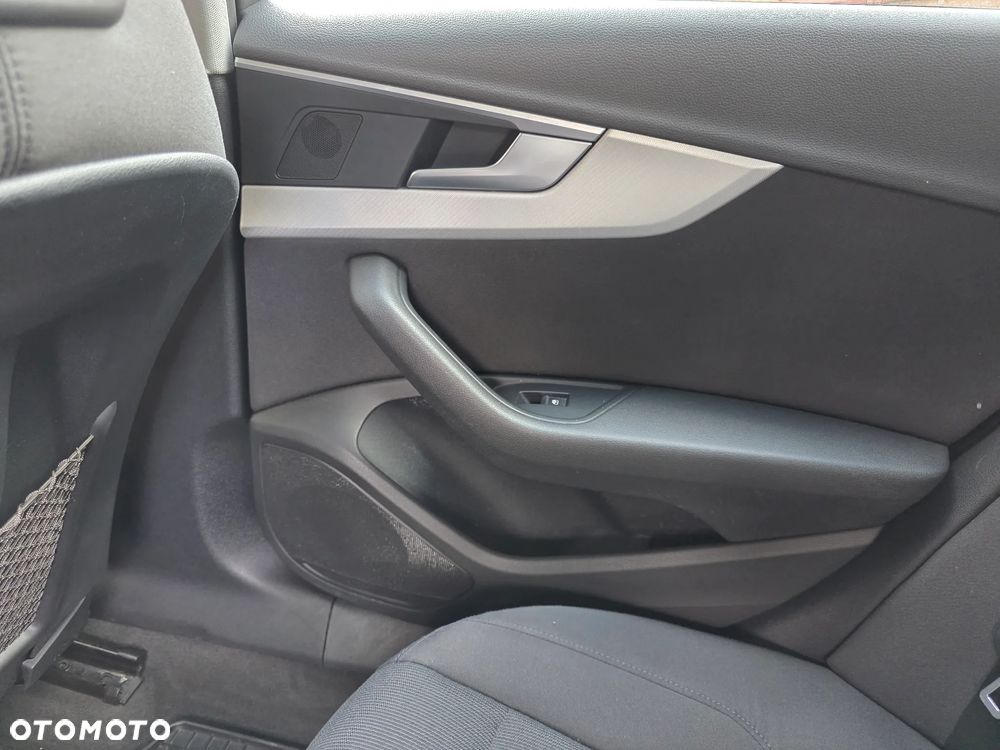 Audi A4 Avant 2.0 TDI Design S tronic - 12