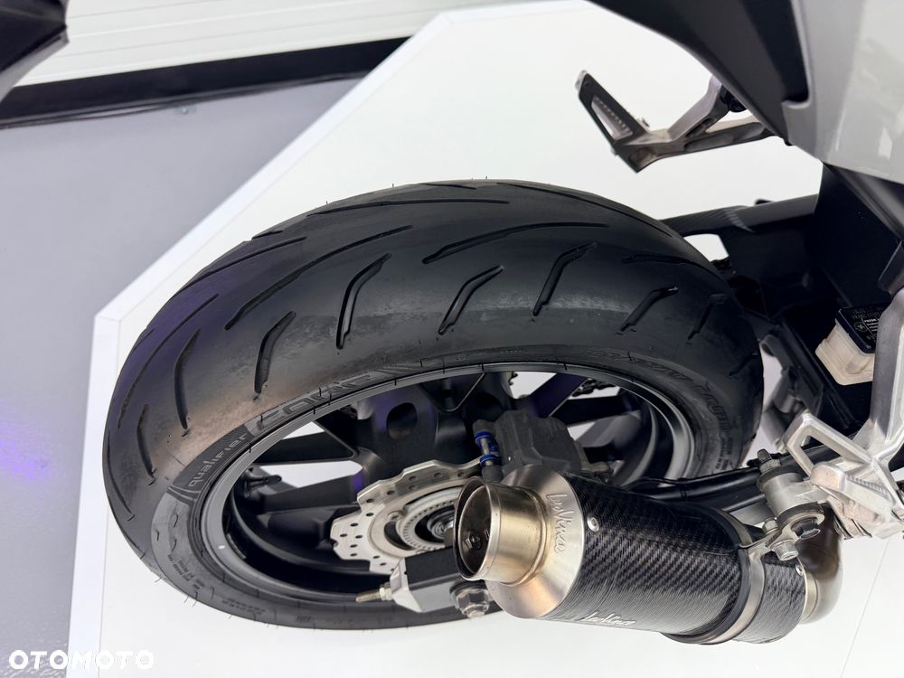 Honda CB - 32