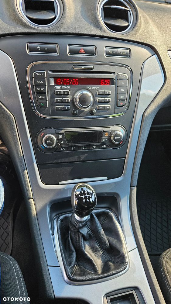 Ford Mondeo 1.6 T Trend - 19
