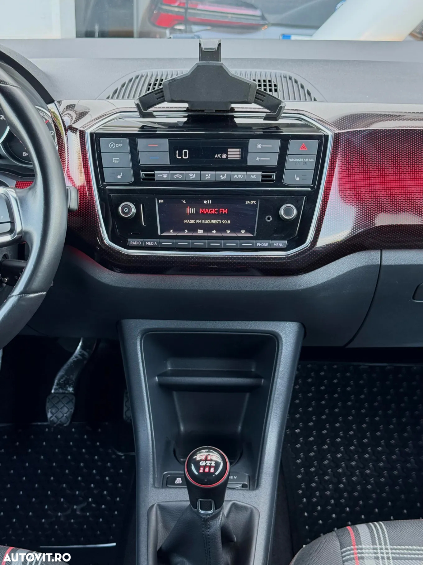 Volkswagen up! GTI - 7