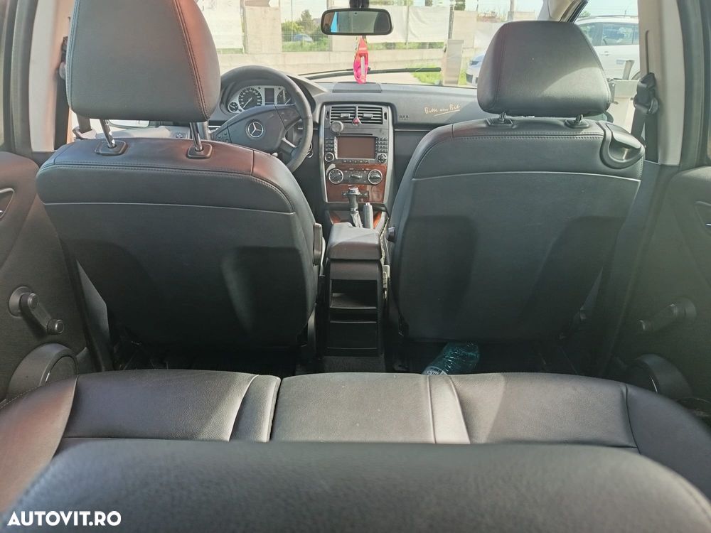 Mercedes-Benz B 200 Standard - 14