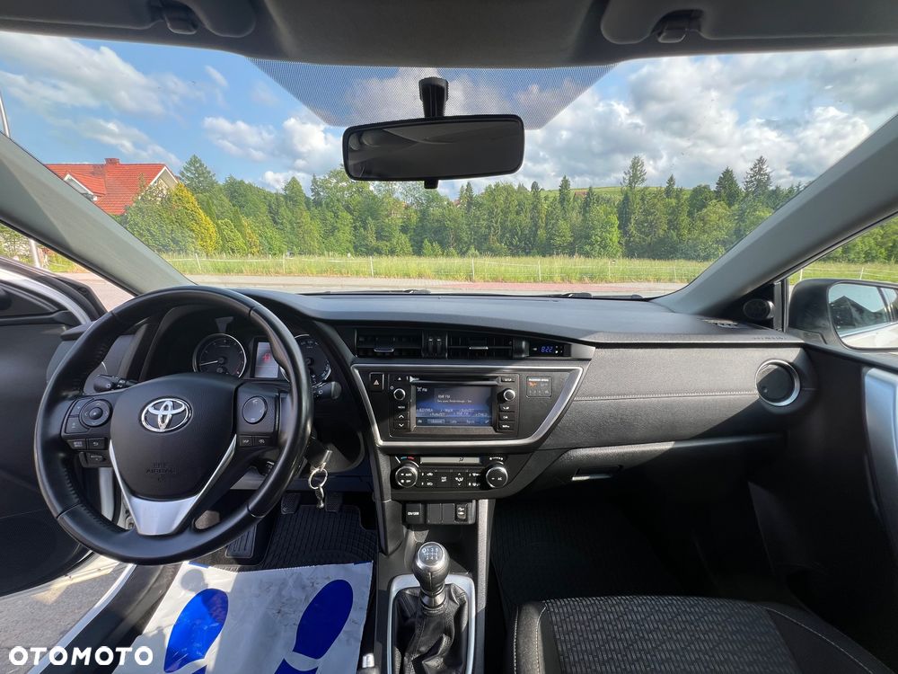 Toyota Auris 1.6 Dynamic - 11