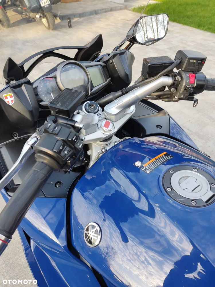 Yamaha FJR - 7