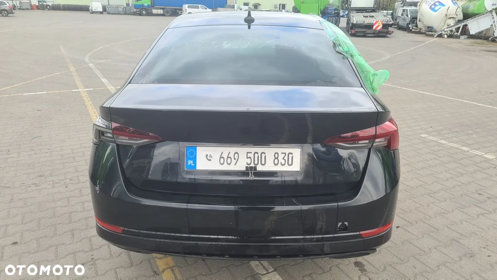 Skoda Octavia 2.0 TDI Ambition DSG - 5