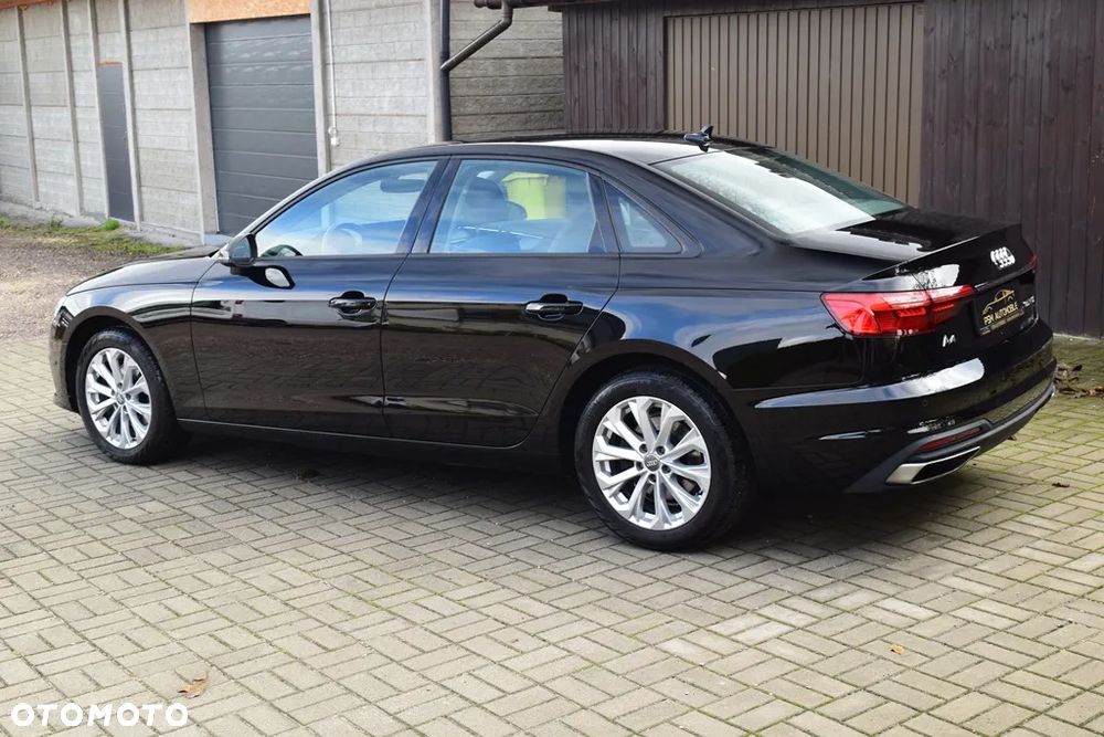 Audi A4 Limousine - 13