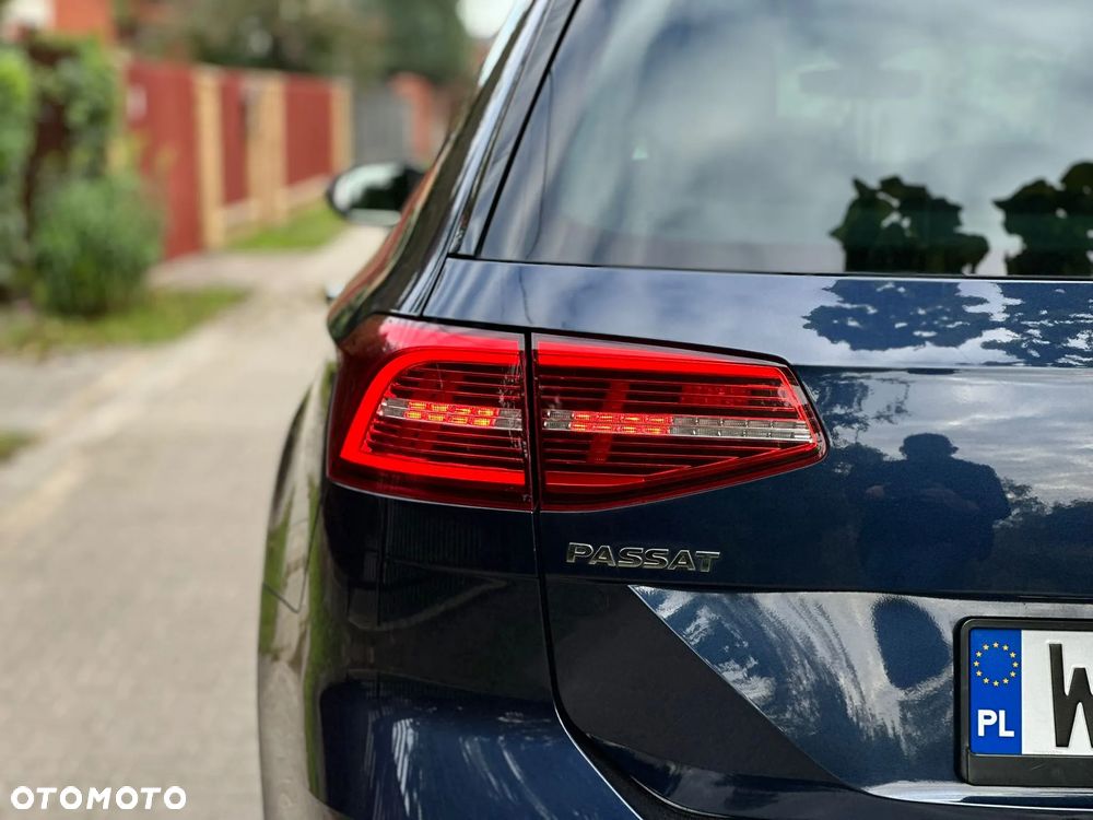 Volkswagen Passat 2.0 TDI SCR Highline - 32