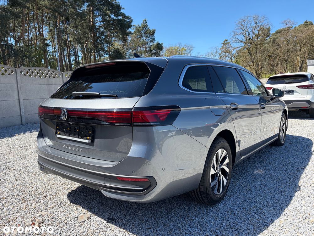 Volkswagen Passat 2.0 TDI SCR DSG Business - 9