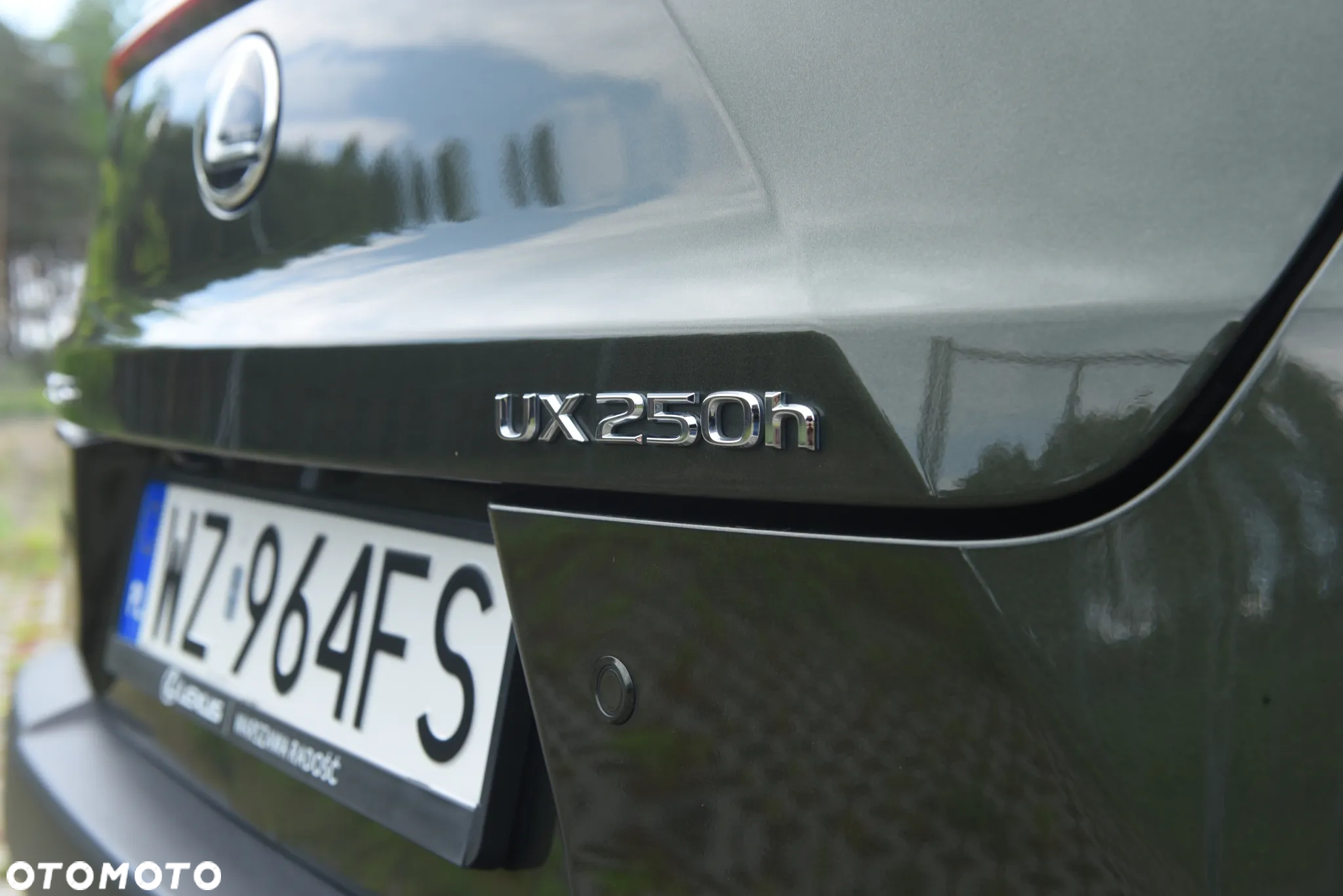 Lexus UX 250h GPF Business 2WD - 12