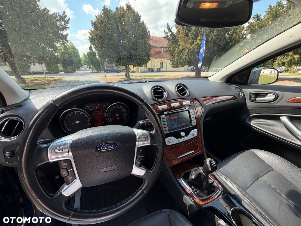 Ford Mondeo 2.0 Ghia Executive - 3