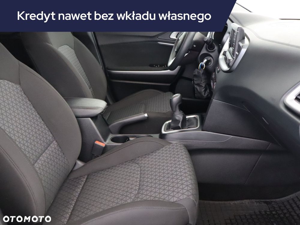Kia Ceed - 11
