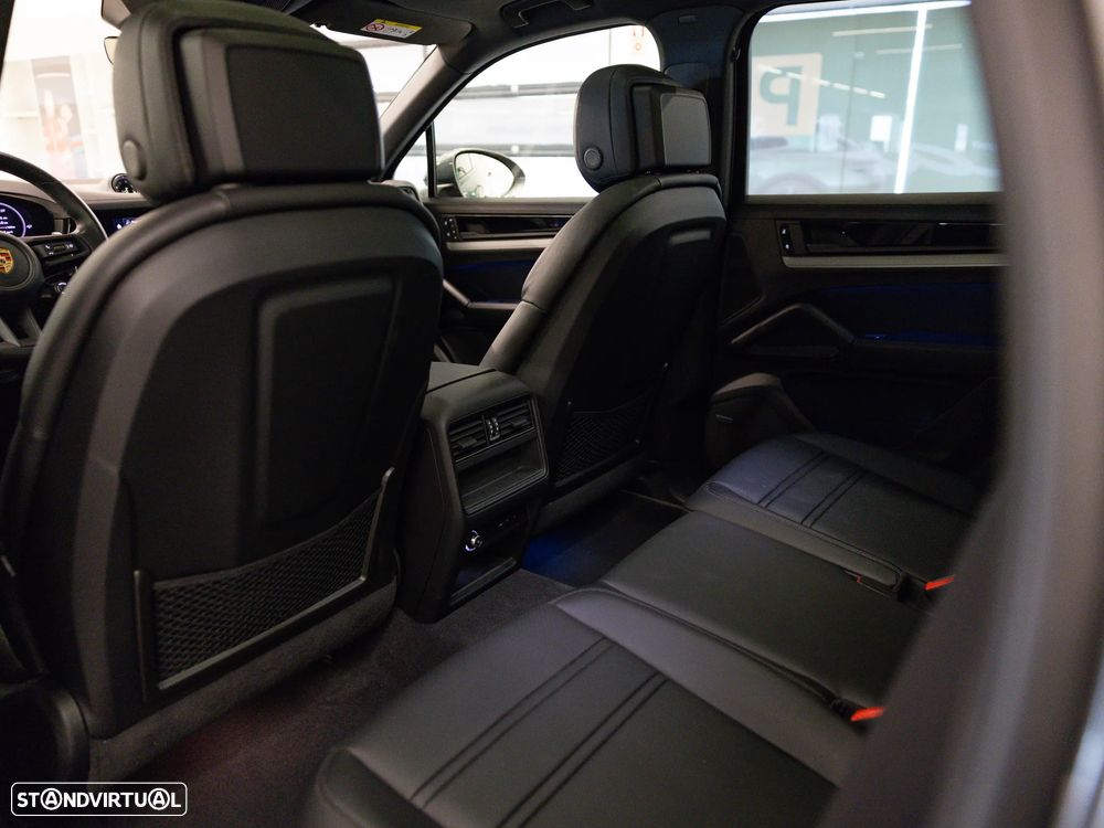 Porsche Cayenne E-Hybrid - 37