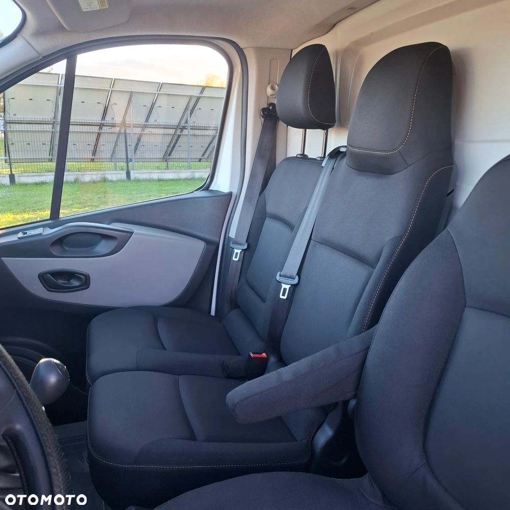 Renault Trafic - 11