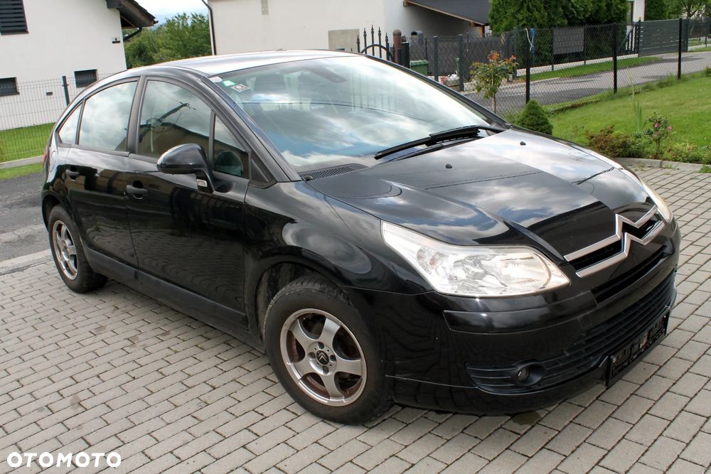 Citroën C4 1.4 16V Style - 3