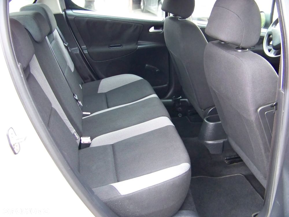 Peugeot 207 1.4 Trendy - 19