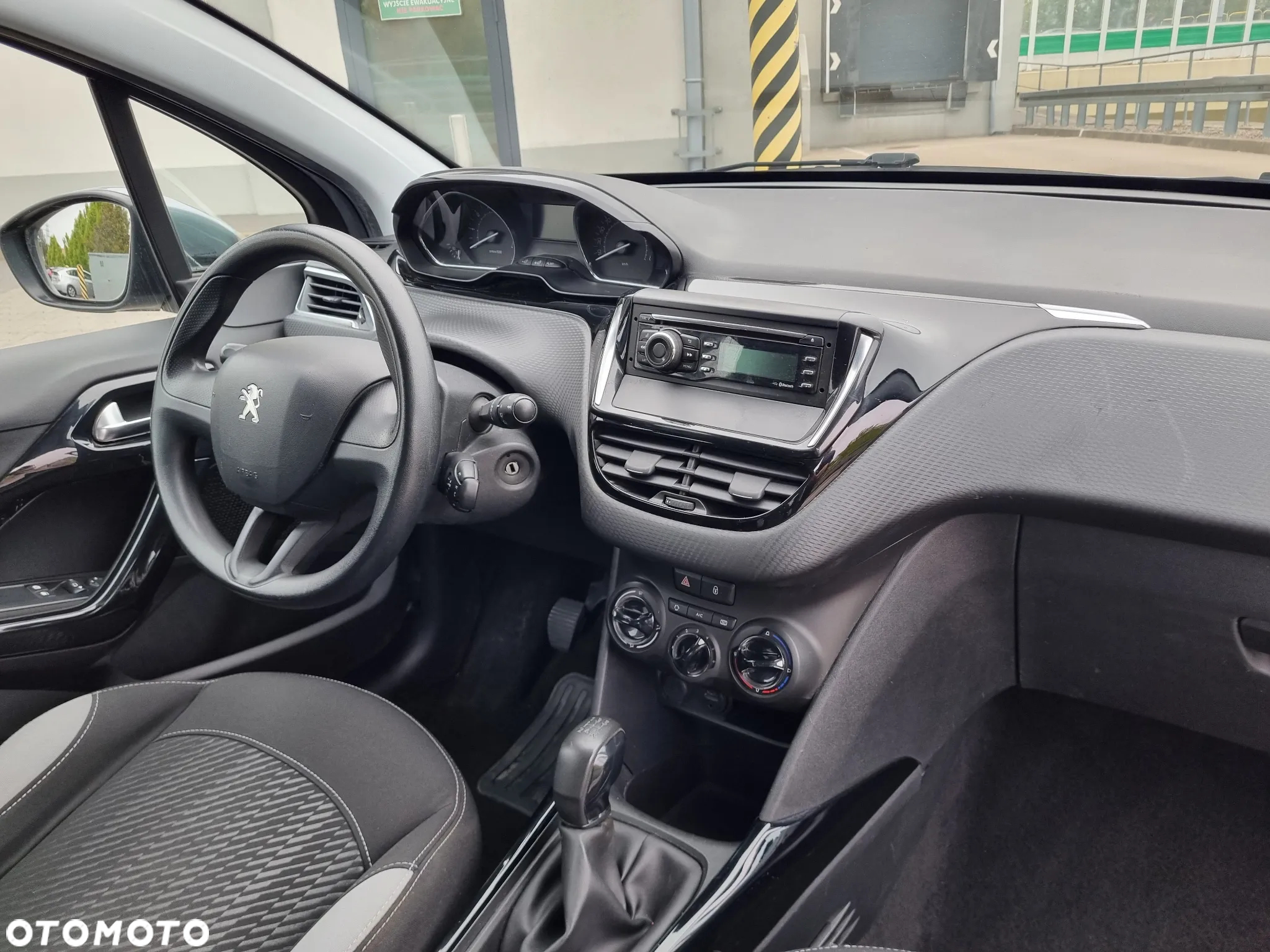 Peugeot 2008 1.2 Pure Tech Active EU6 - 9