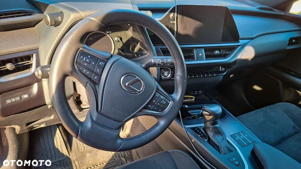 Lexus UX 200 GPF F Sport Design 2WD - 9