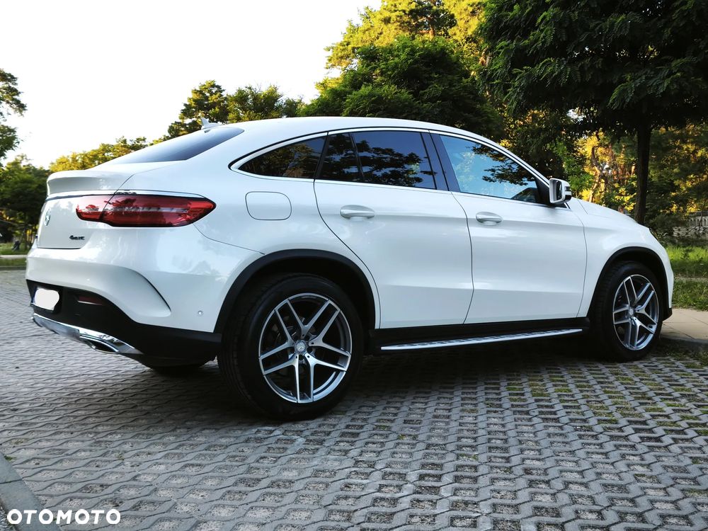 Mercedes-Benz GLE 350 d 4Matic 9G-TRONIC AMG Line - 12