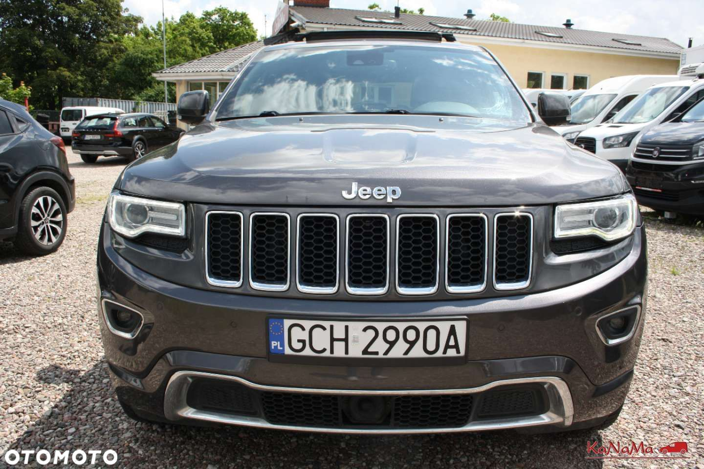 Jeep Grand Cherokee - 37