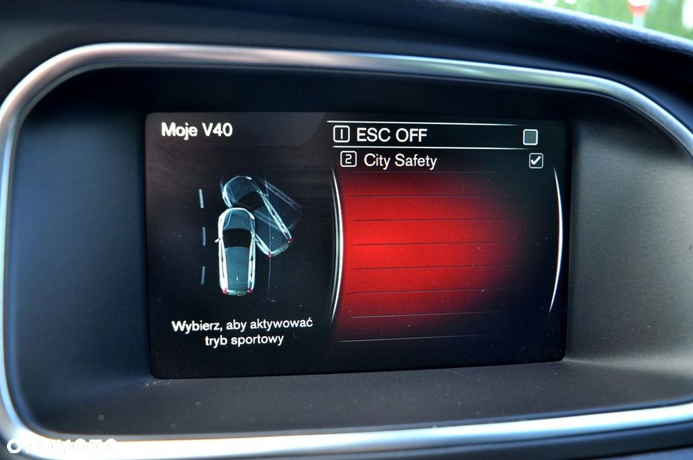 Volvo V40 D2 Geartronic Inscription - 32