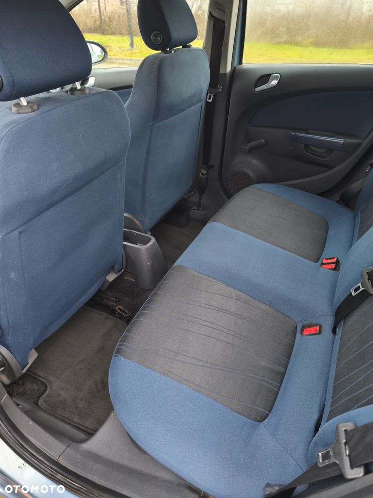 Opel Corsa 1.2 16V - 11