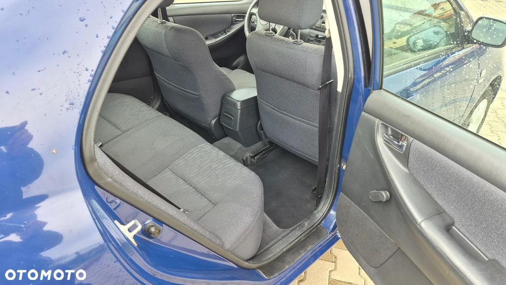 Toyota Corolla - 9