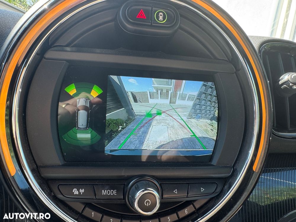 Mini Countryman - 18