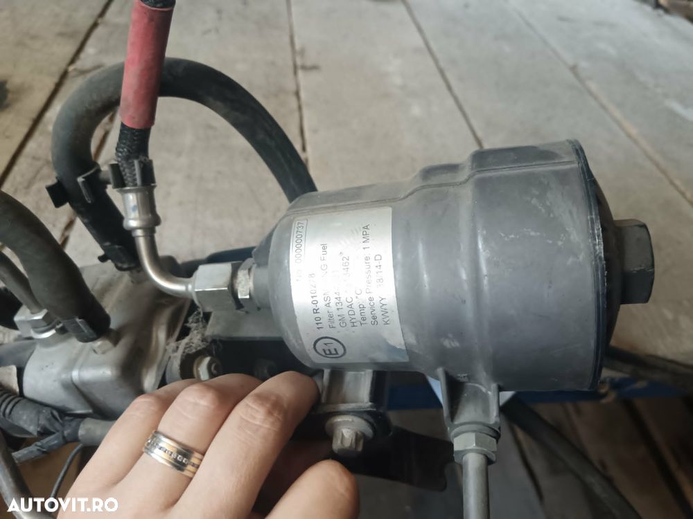 REDUCTOR PRESIUNE CU CARCASA FILTRU GPL OPEL ZAFIRA C DUPA 2012 13431938, 13444201 - 2