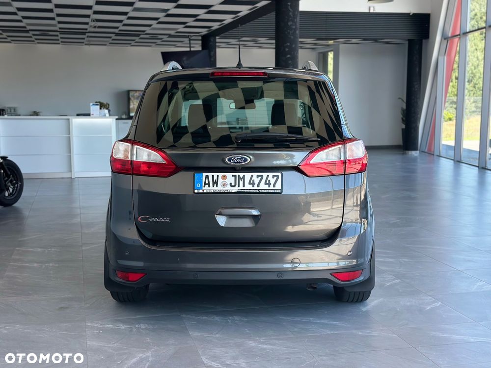 Ford Grand C-MAX - 9