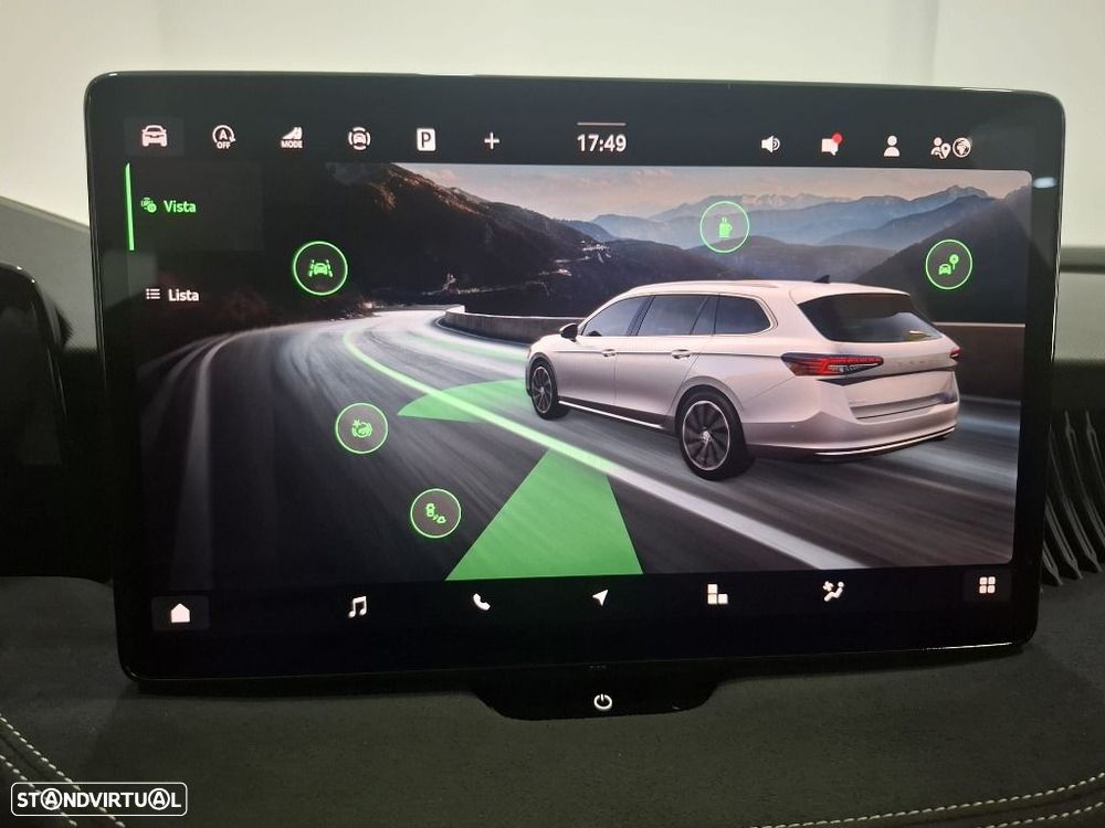 Skoda Superb Break 2.0 TDI Sportline DSG - 23