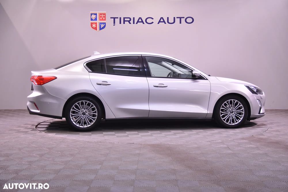 Ford Focus - 6