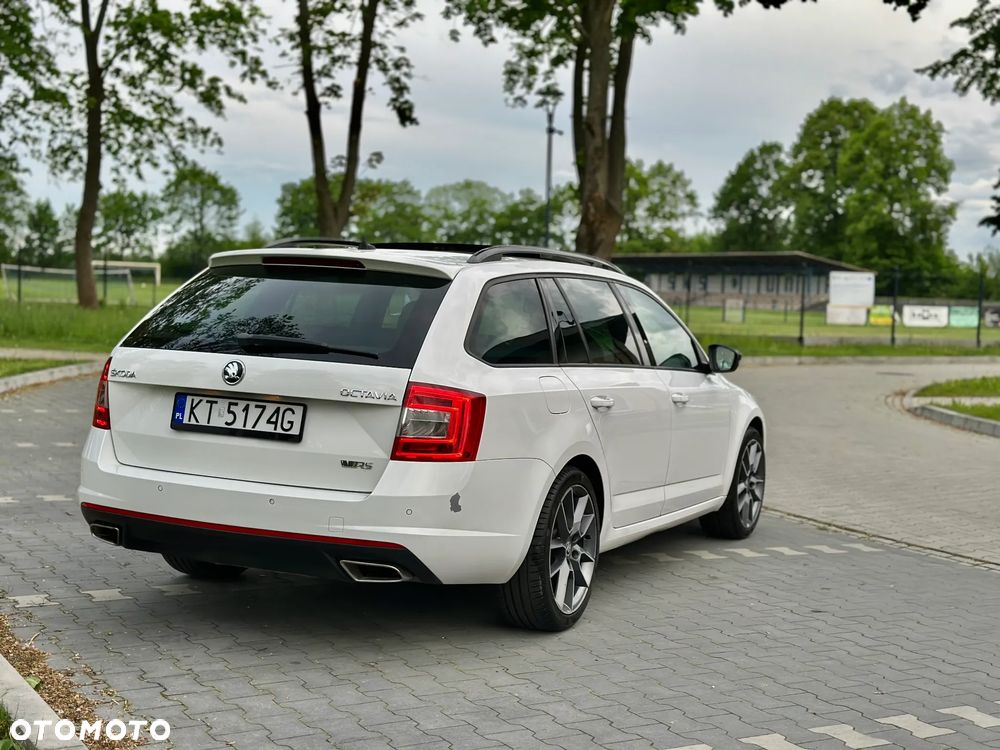 Skoda Octavia 2.0 TDI DSG RS - 8