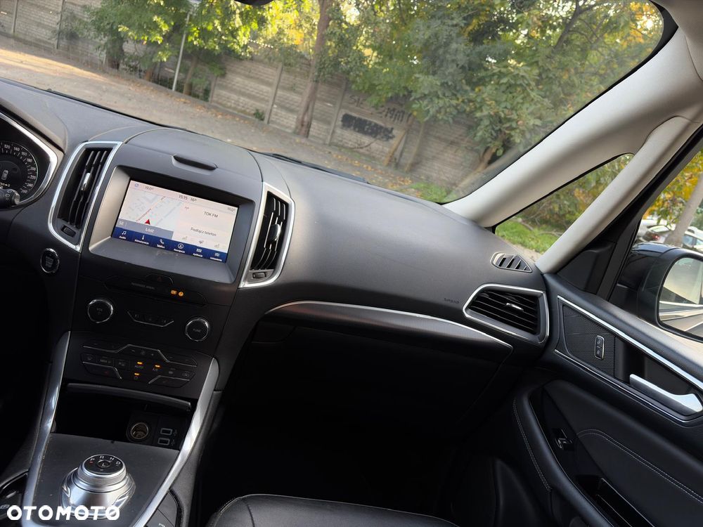 Ford Galaxy - 19