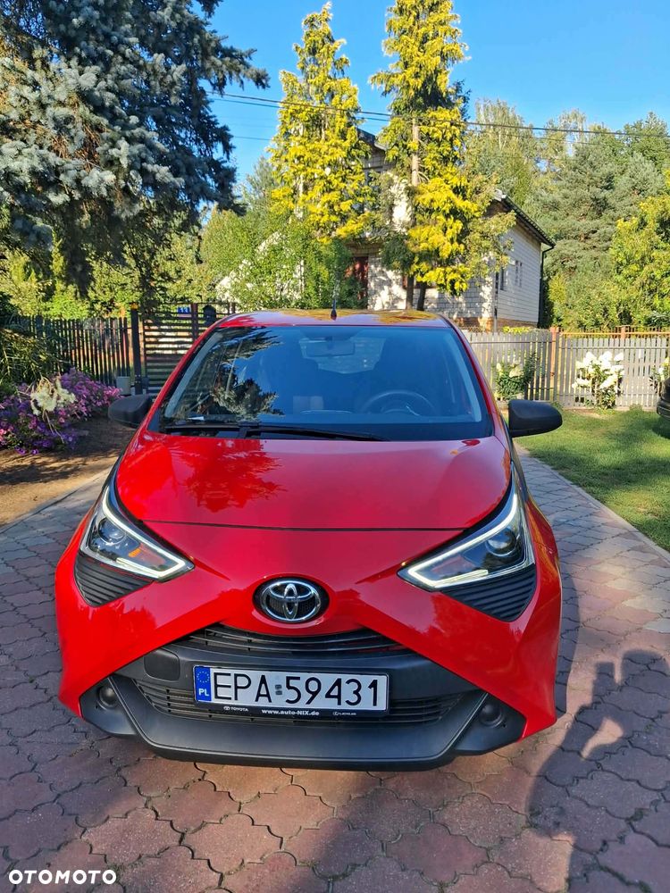 Toyota Aygo x-play - 1