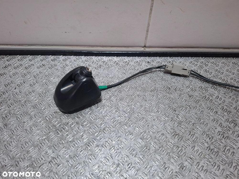 Antena podstawa anteny dachowej Nissan Juke 2011 rok - 1