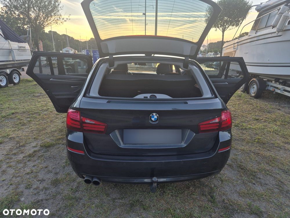 BMW Seria 5 520d xDrive - 10