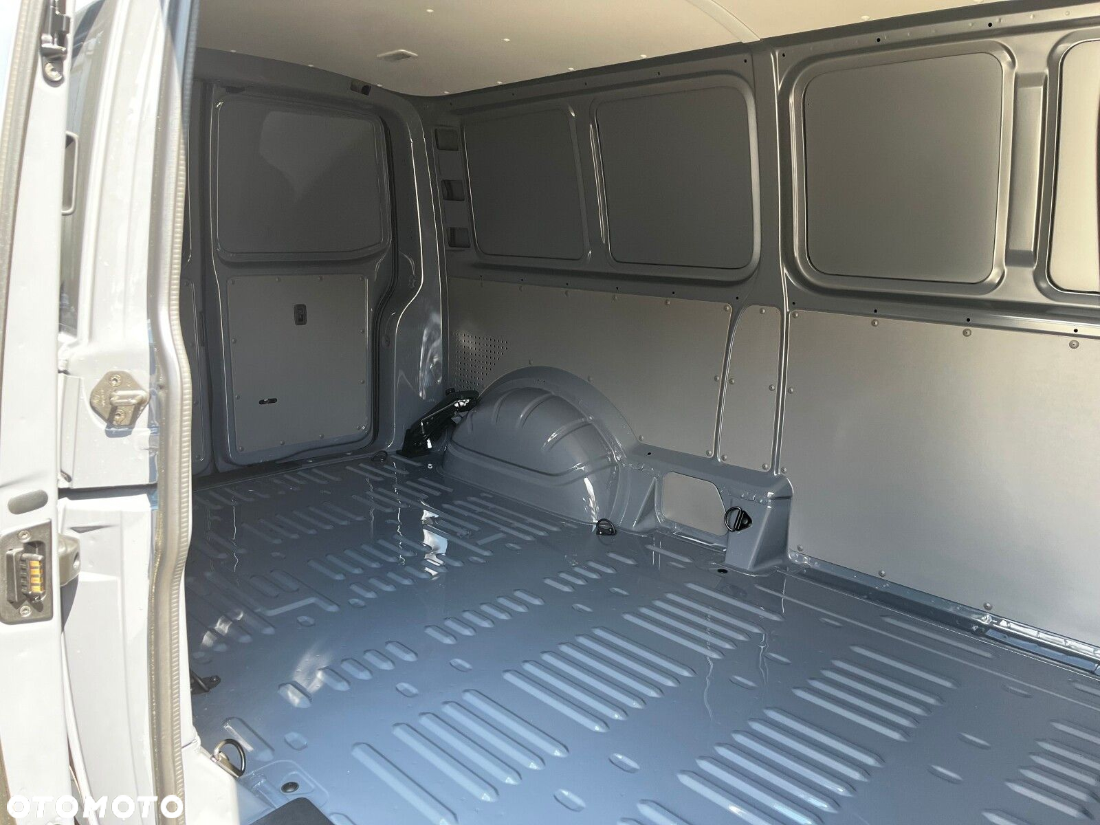 Volkswagen Transporter Furgon - 18