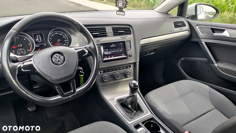 Volkswagen Golf 1.6 TDI BlueMotion Technology Cup - 31