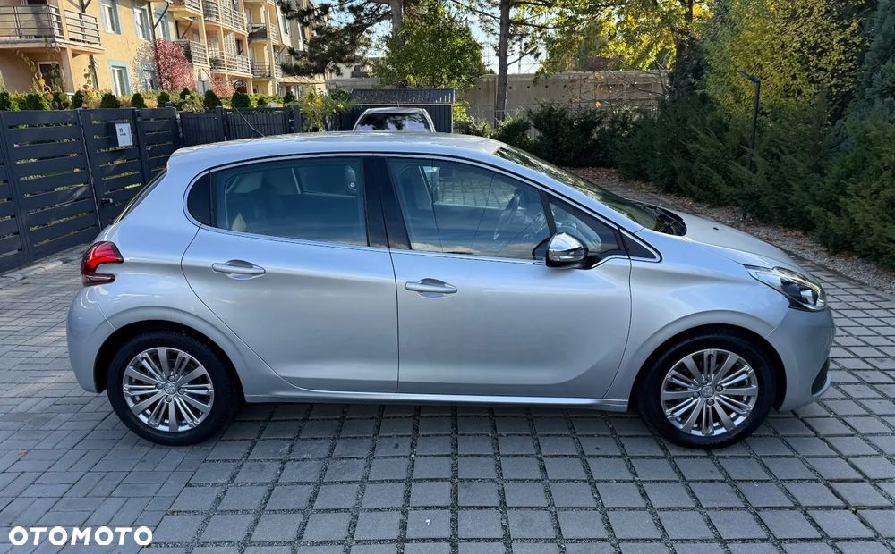 Peugeot 208 1.2 PureTech Allure S&S - 7