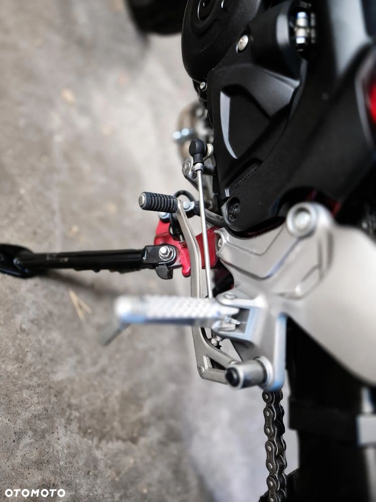 Suzuki SV - 11