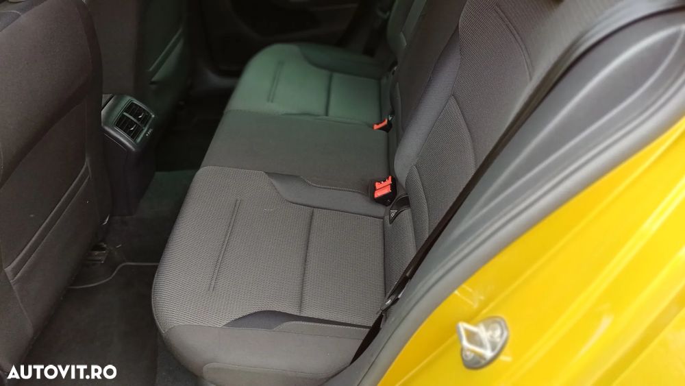 Volkswagen Golf 1.6 TDI SCR DSG Comfortline - 9